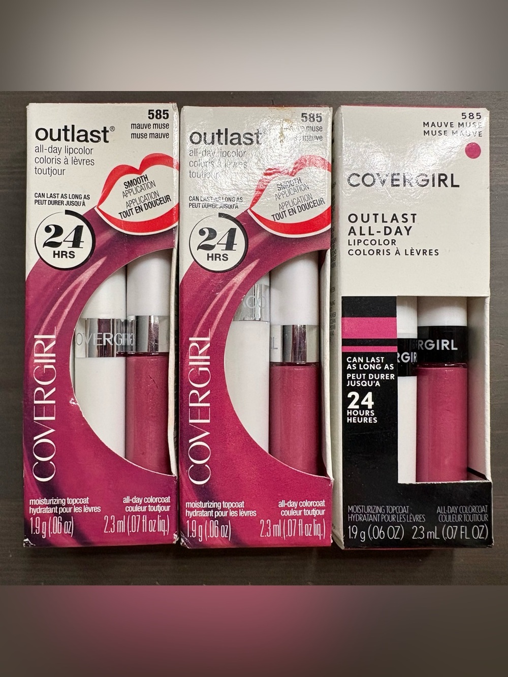 NEW IN BOX-COVERGIRL Outlast All-Day Lipcolor in Mauve Muse (585)